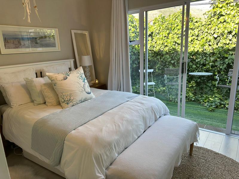 To Let 3 Bedroom Property for Rent in Hout Bay Western Cape